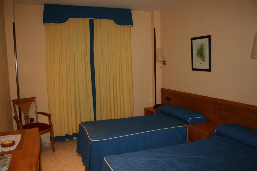 Hotel Los Toreros Del Trabancos Сьете-Иглесьяс-де-Трабанкос Номер фото