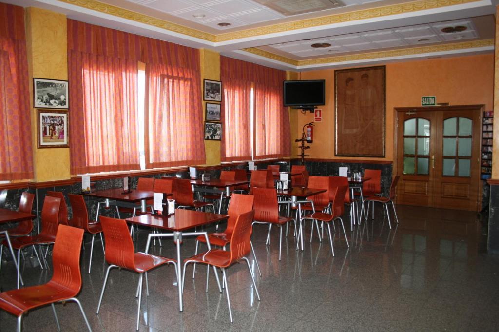 Hotel Los Toreros Del Trabancos Сьете-Иглесьяс-де-Трабанкос Экстерьер фото